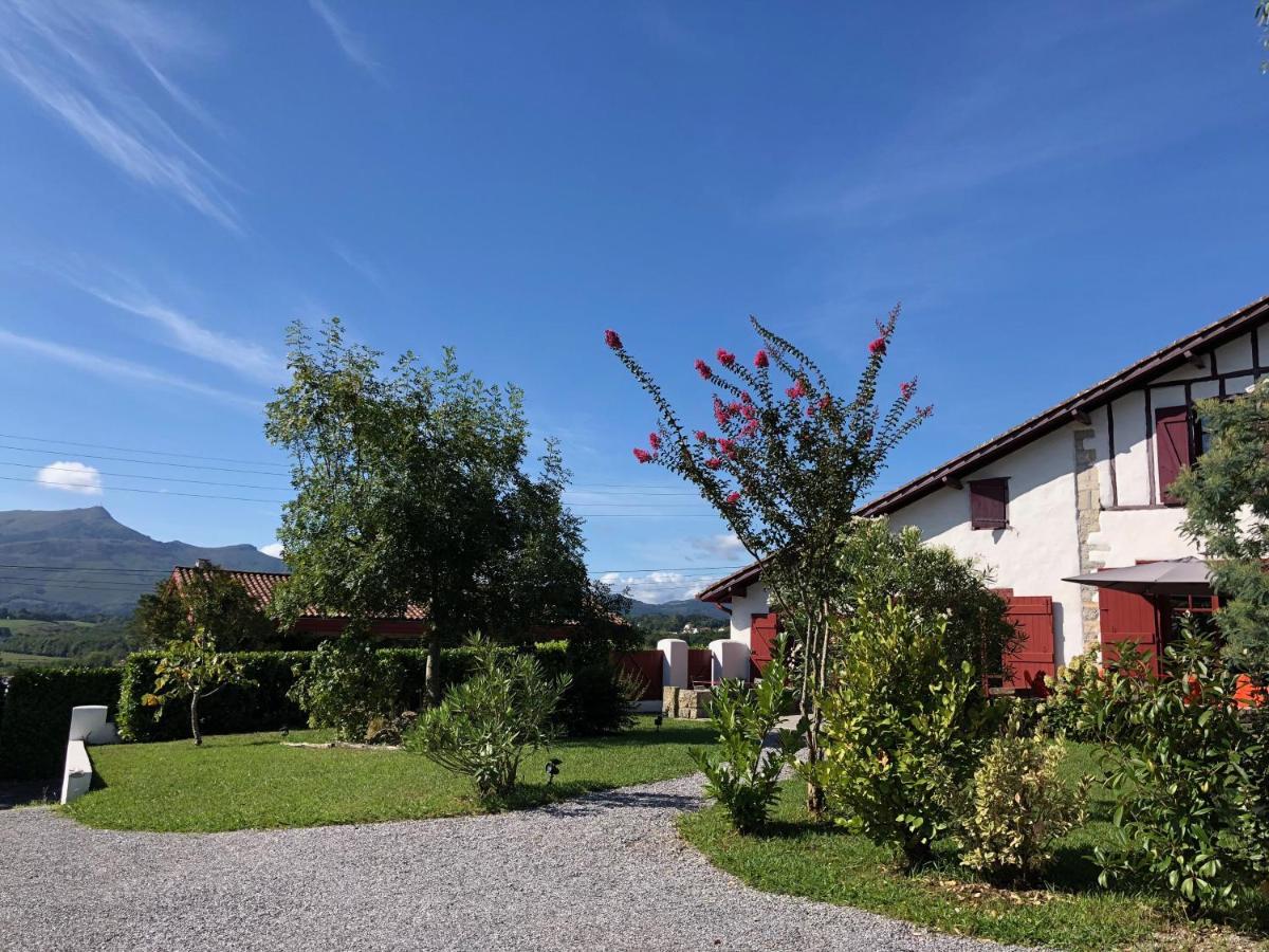 La Ferme D'Ika Acomodação com café da manhã Saint-Jean-de-Luz Exterior foto